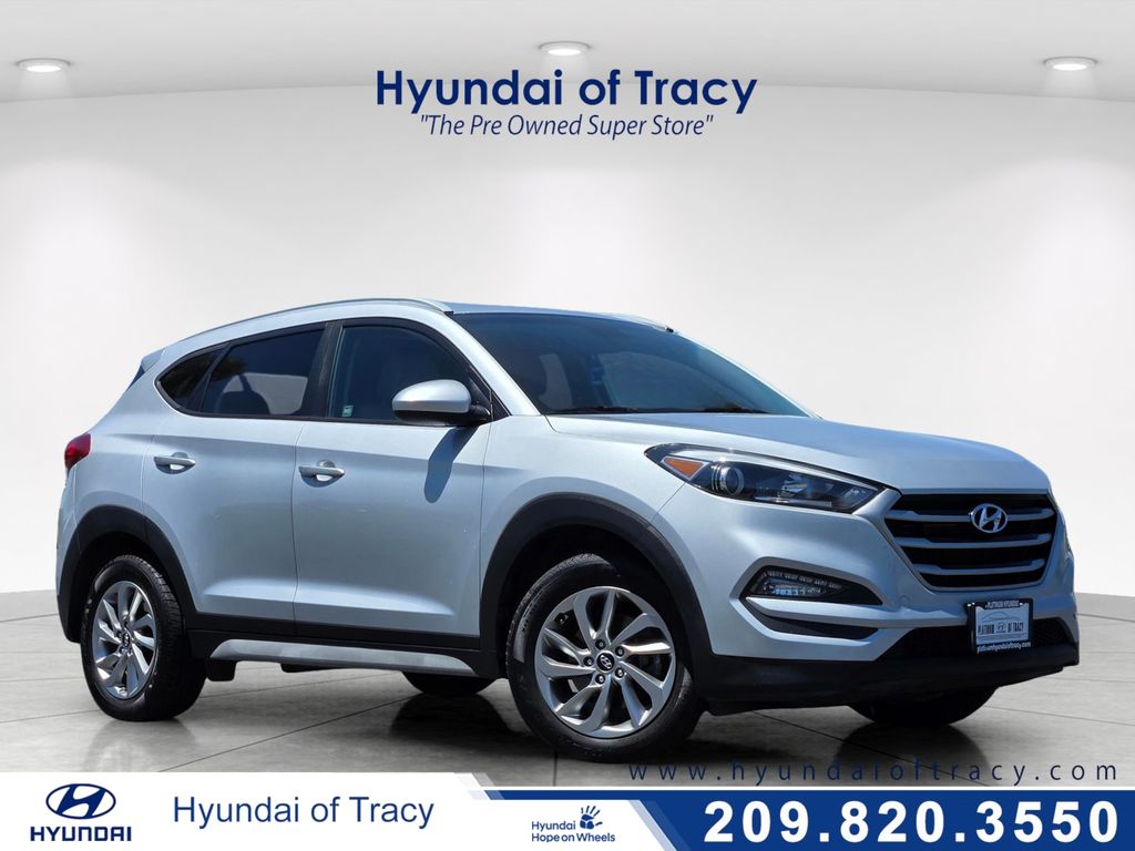Molten Silver 2018 Hyundai Tucson SUV / Crossover Front-Wheel Drive 6-Speed Automatic