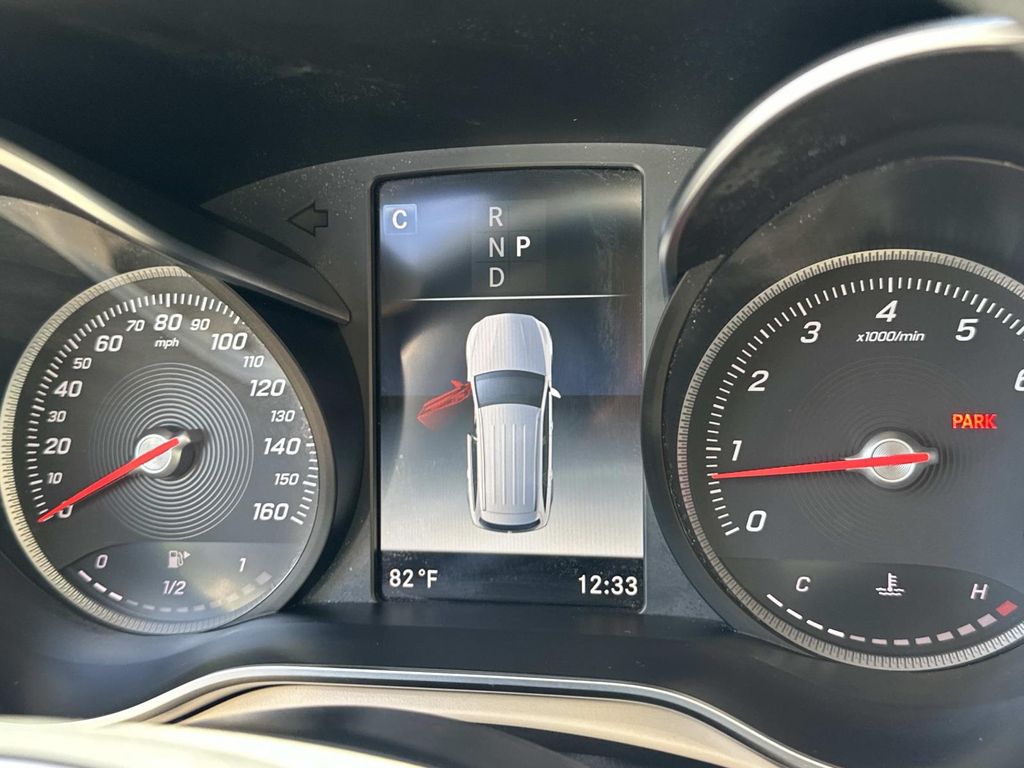 Thumbnail: 2019 Mercedes-Benz GLC - 30