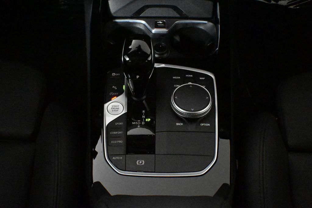 Thumbnail: 2024 BMW 2 Series - 24