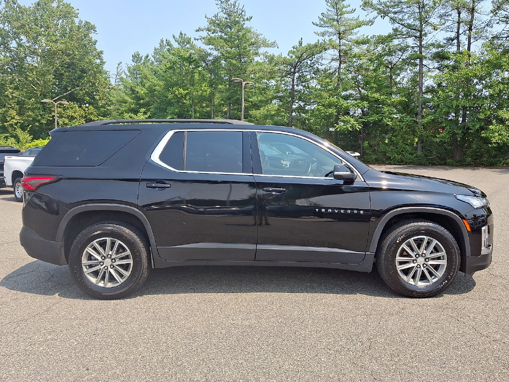 Used 2023 Chevrolet Traverse LT