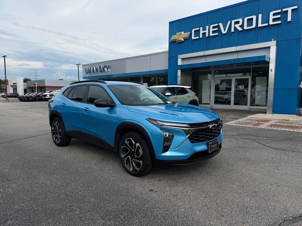 2025 Chevrolet Trax photo 1