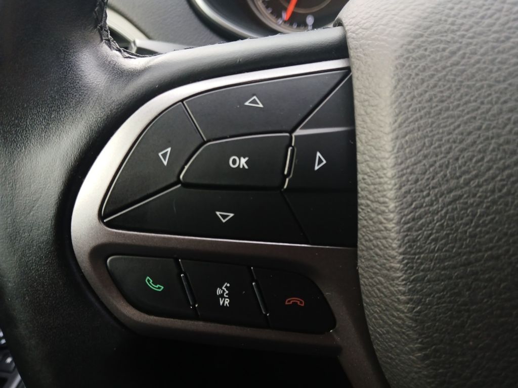 Used Car 2019 Jeep Cherokee  Latitude Plus For Sale Under $20,000 In Austin, Texas