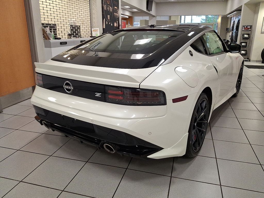Thumbnail: 2025 Nissan Z - 4