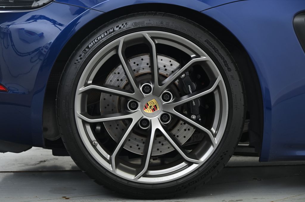 2021 Porsche   22