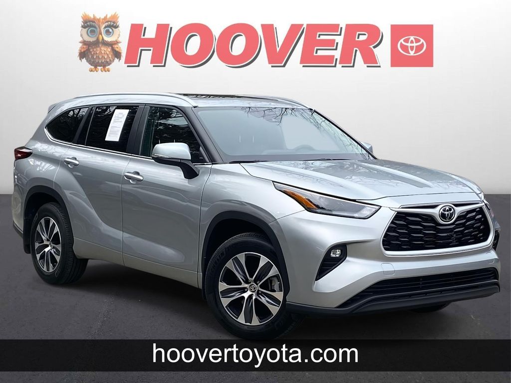 2025 Toyota Highlander XLE FWD