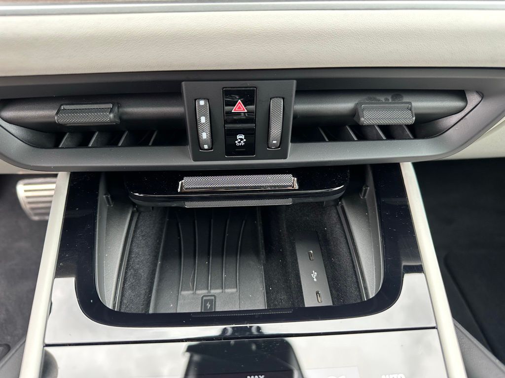 Thumbnail: 2025 Porsche  - 26