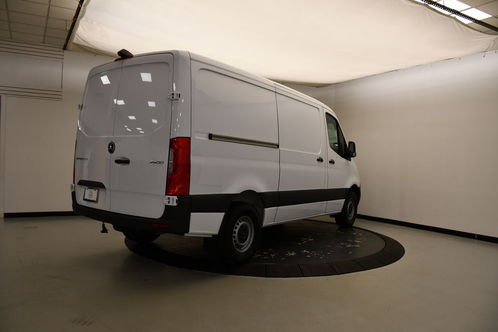 2025 Mercedes-Benz Sprinter 2500 5
