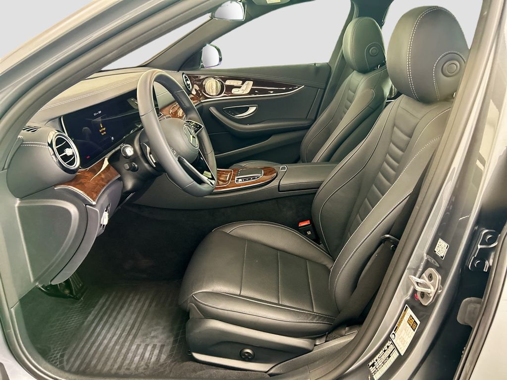 Thumbnail: 2023 Mercedes-Benz E-Class - 18