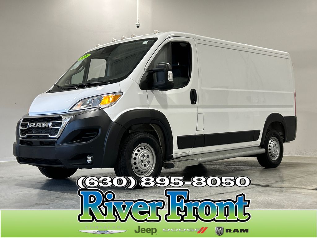 Bright White Clearcoat 2025 RAM ProMaster 2500 Tradesman 136 Low Roof Cargo Van FWD Van Front-Wheel Drive 9-Speed Automatic