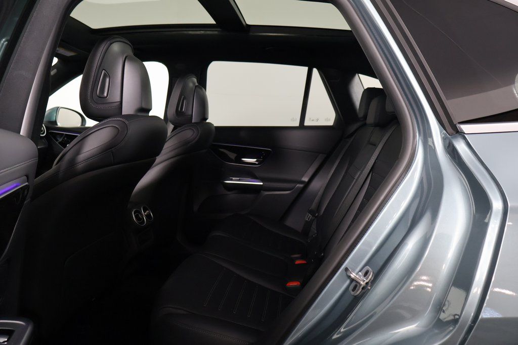 Thumbnail: 2026 Mercedes-Benz GLC - 6