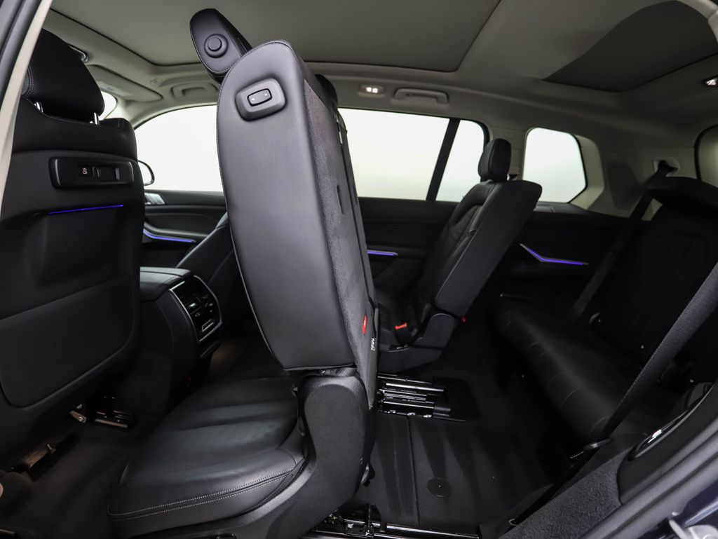 Thumbnail: 2020 BMW X7 - 25