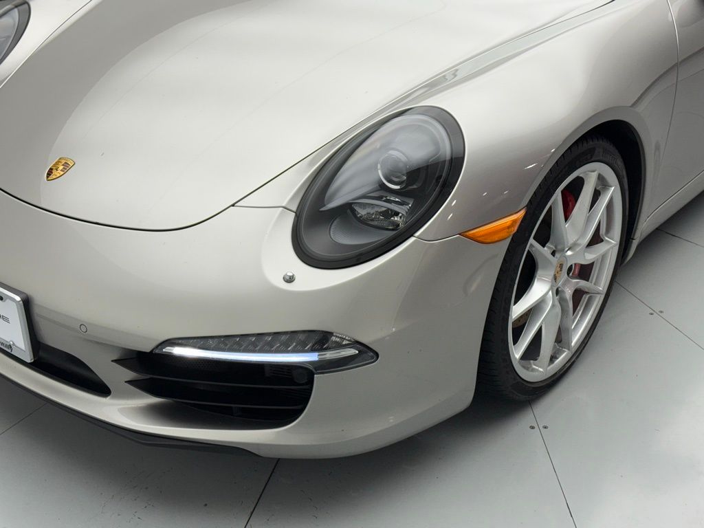 2013 Porsche 911 Carrera S 27