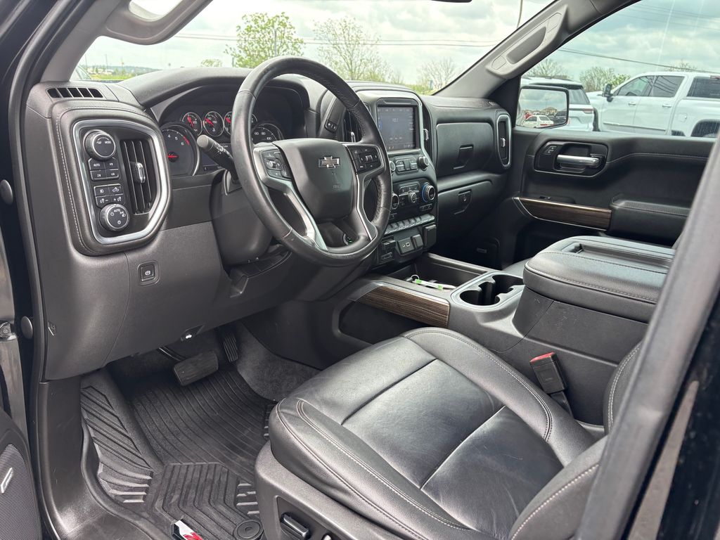 Used Car 2021 Chevrolet Silverado 1500  Lt Trail Boss For Sale Under $50,000 In Austin, Texas