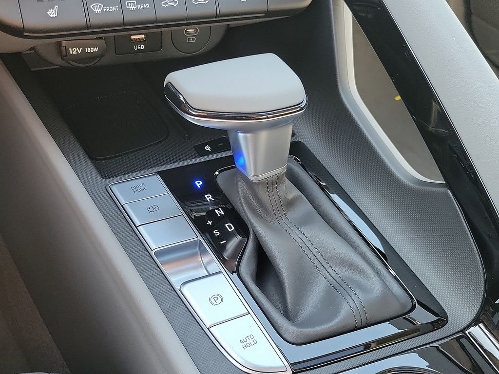 Thumbnail: 2025 Hyundai Elantra - 9