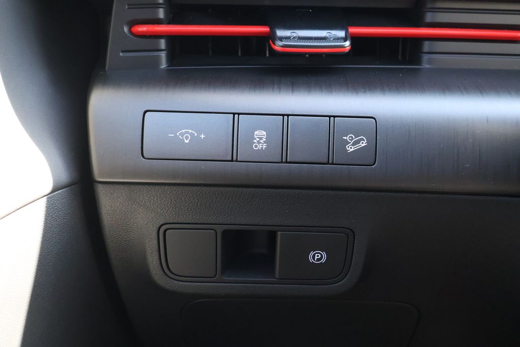 Thumbnail: 2025 Hyundai Kona - 32