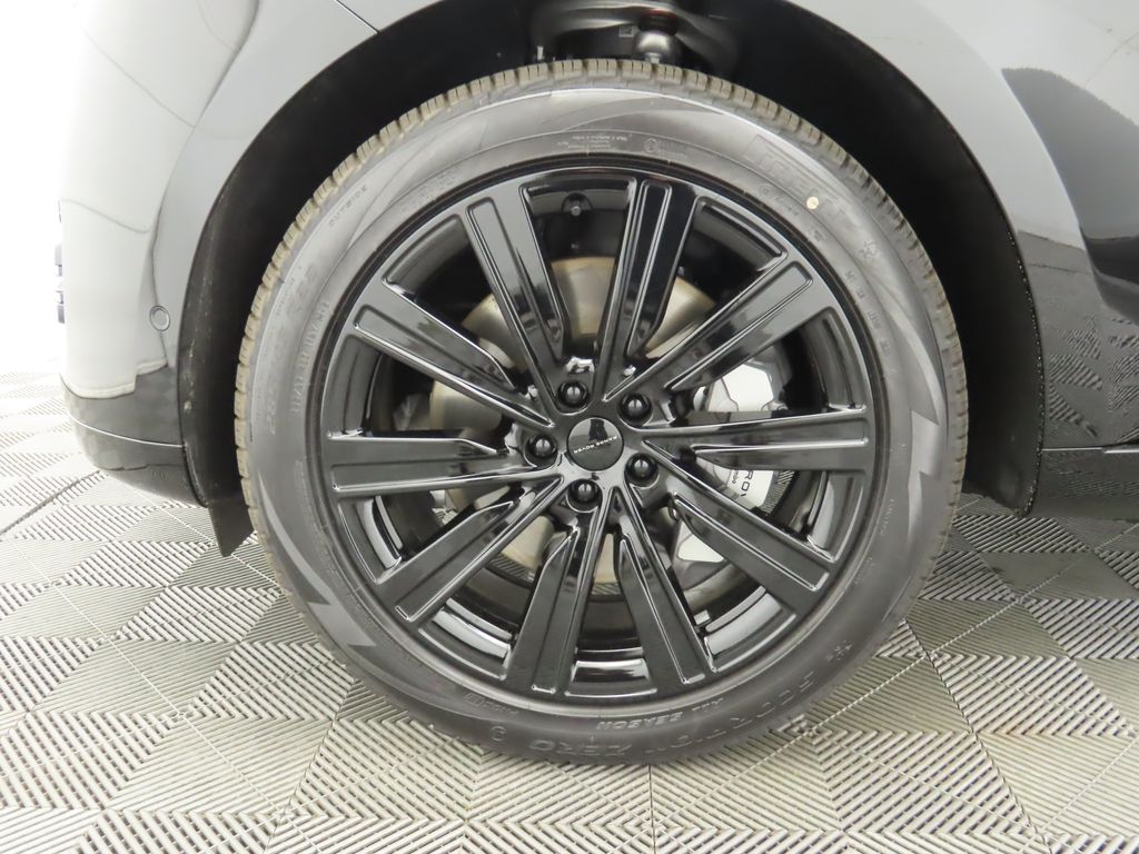 Thumbnail: 2026 Land Rover Range Rover - 29