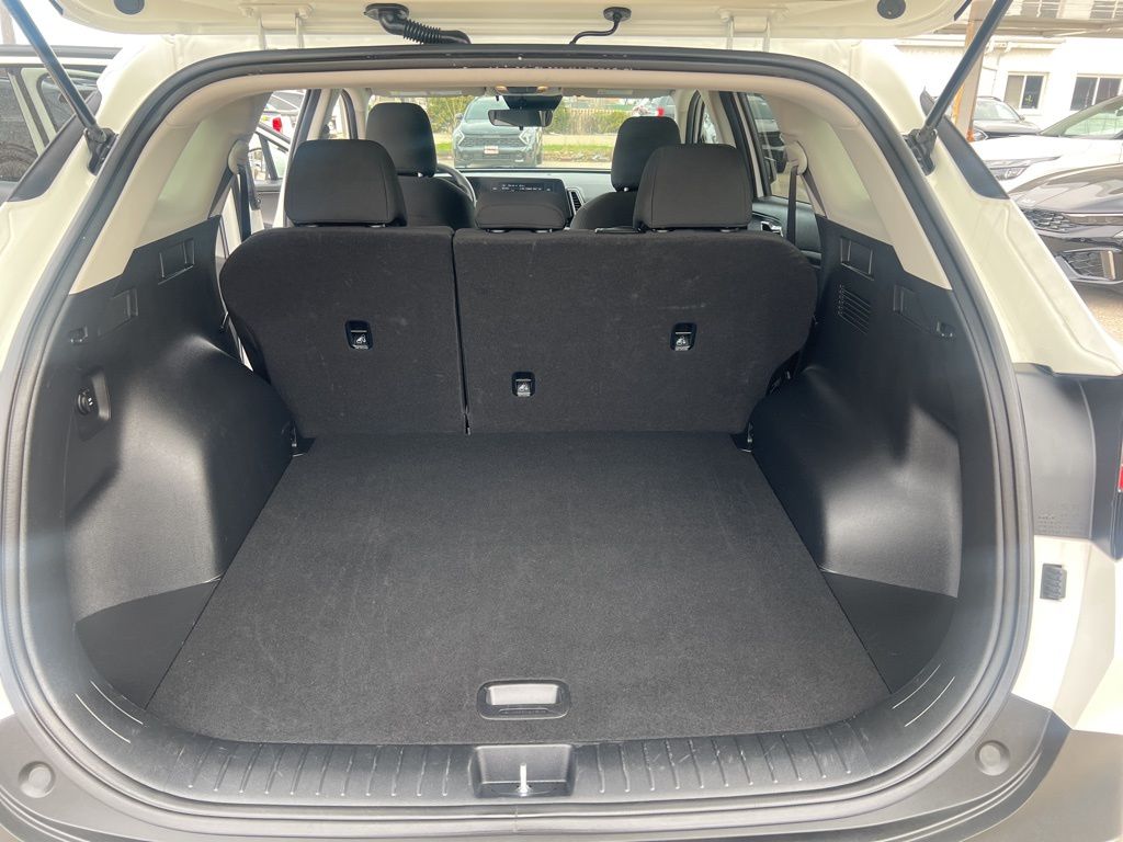 2023 Kia Sportage LX photo