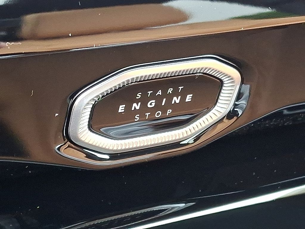 New 2026 Jeep Grand Cherokee SUV