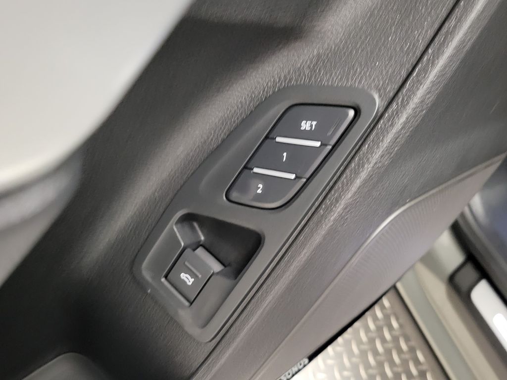 Thumbnail: 2023 Audi Q3 - 30