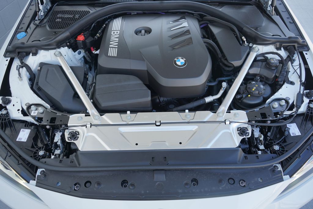 Thumbnail: 2025 BMW 4 Series - 21