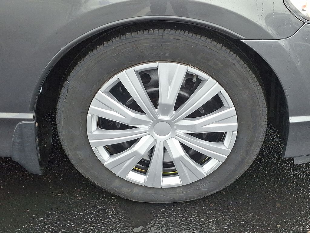2011 Honda Civic LX 8