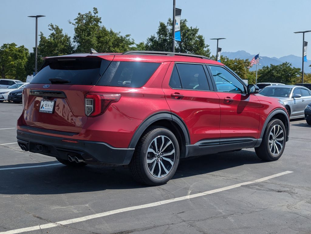 2021 Ford Explorer ST 4