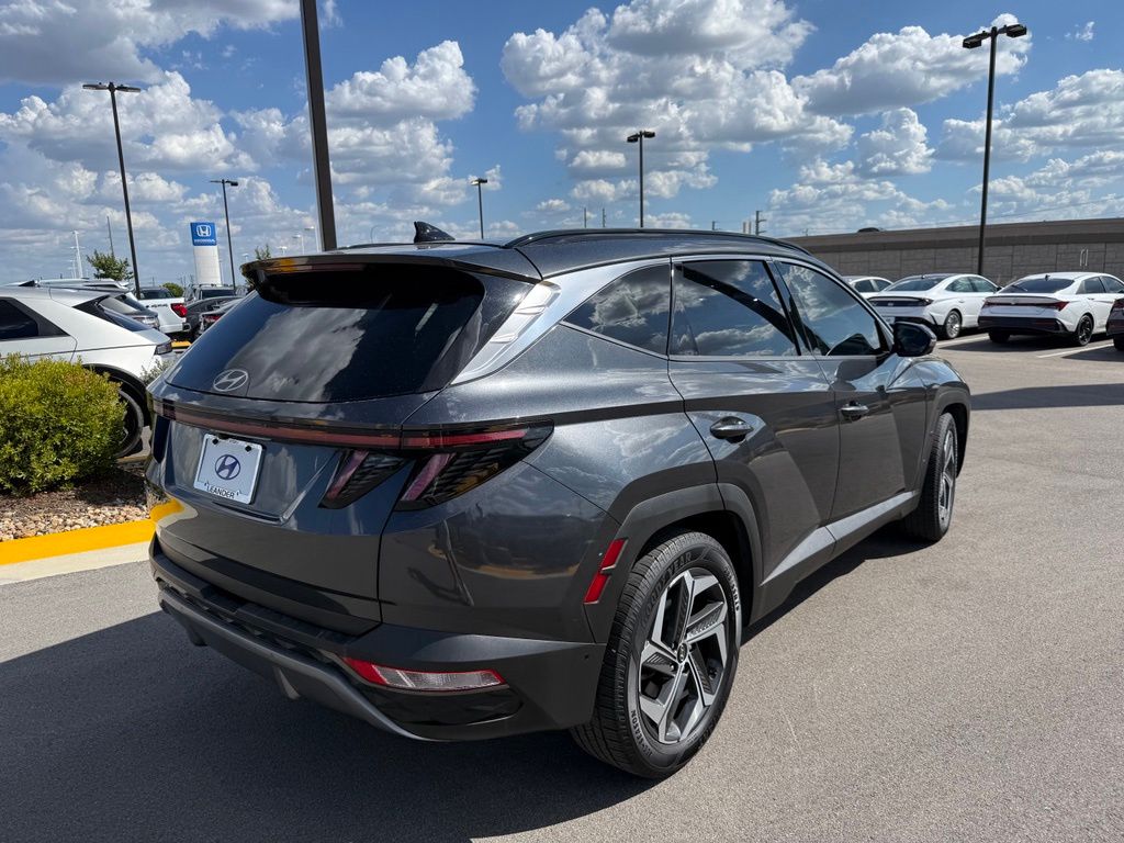 Thumbnail: 2022 Hyundai Tucson - 3