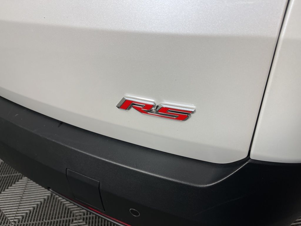 Thumbnail: 2022 Chevrolet Traverse - 4