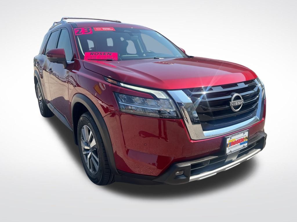 2023 Nissan Pathfinder SL photo