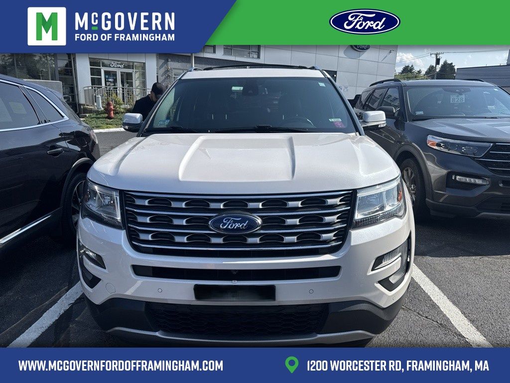 White Platinum Clearcoat Metallic 2017 Ford Explorer SUV / Crossover All-Wheel Drive 6-Speed Automatic
