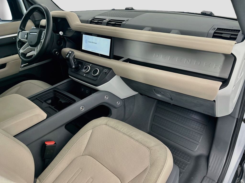 Thumbnail: 2020 Land Rover Defender - 16