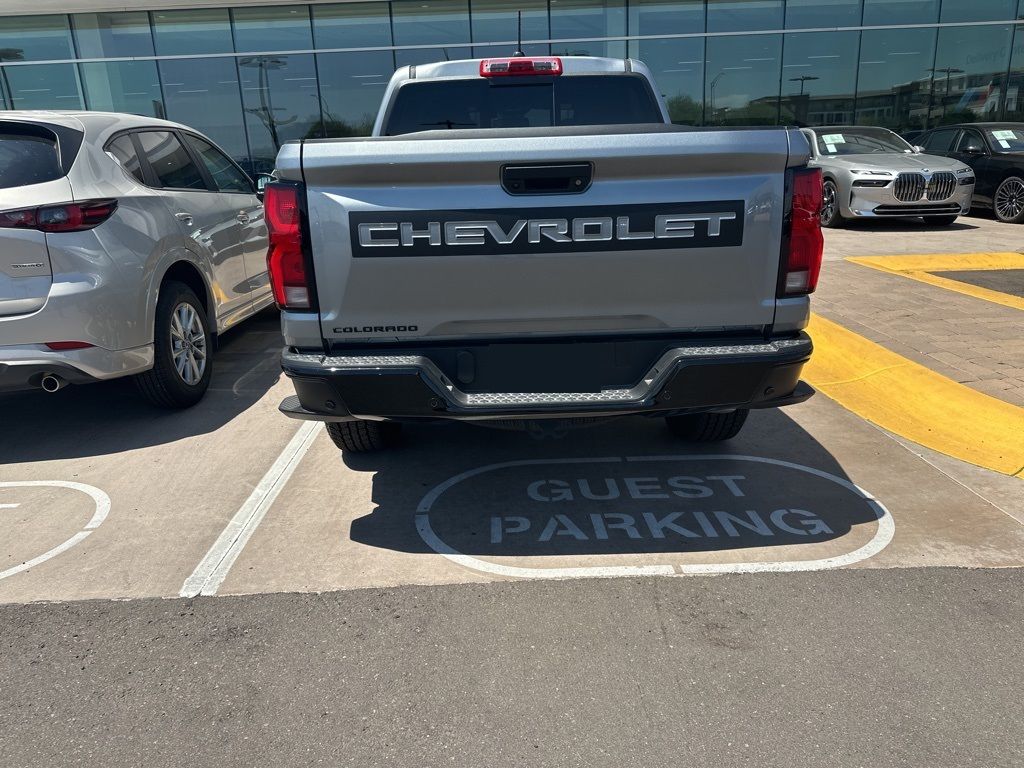 Thumbnail: 2024 Chevrolet Colorado - 3