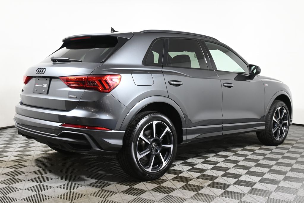 Thumbnail: 2025 Audi Q3 - 7