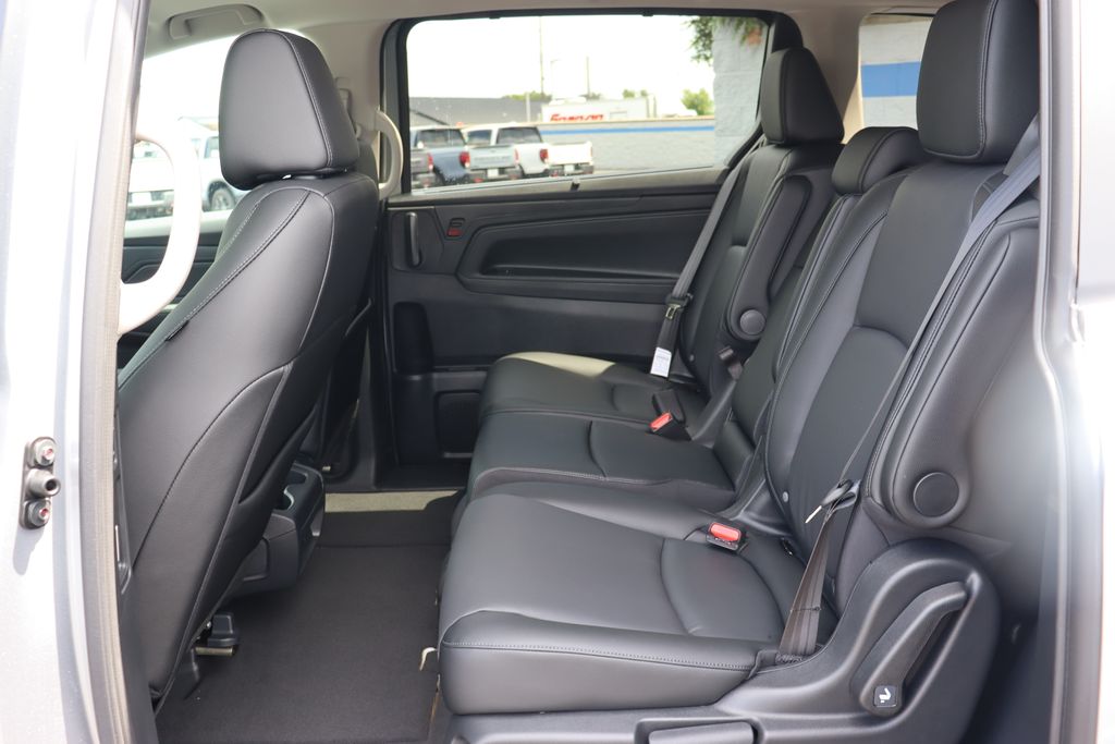 Thumbnail: 2026 Honda Odyssey - 11