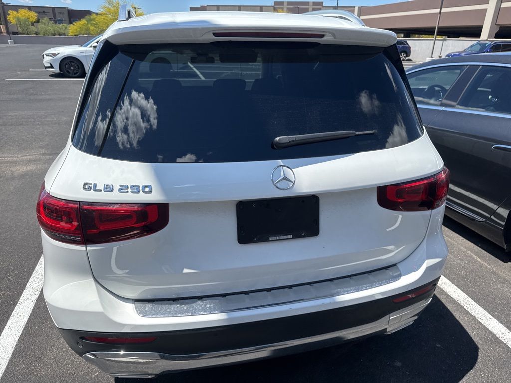 2022 Mercedes-Benz GLB 250 5