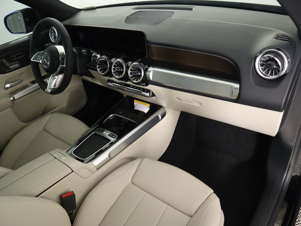 Thumbnail: 2026 Mercedes-Benz GLB - 18