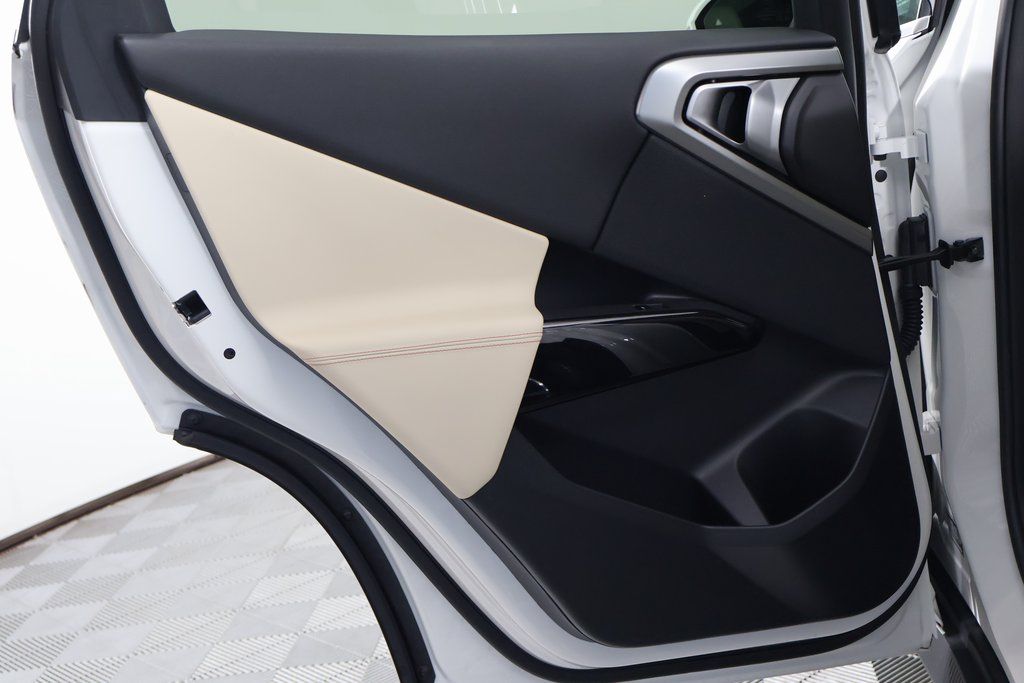 Thumbnail: 2026 BMW X3 - 13