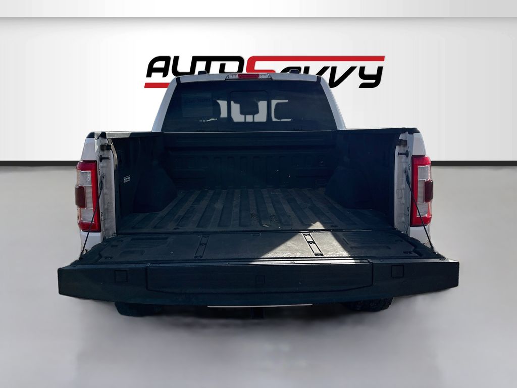 Used 2022 White Ford Lariat image 25