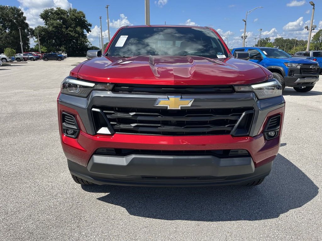 2024 Chevrolet Colorado LT 2