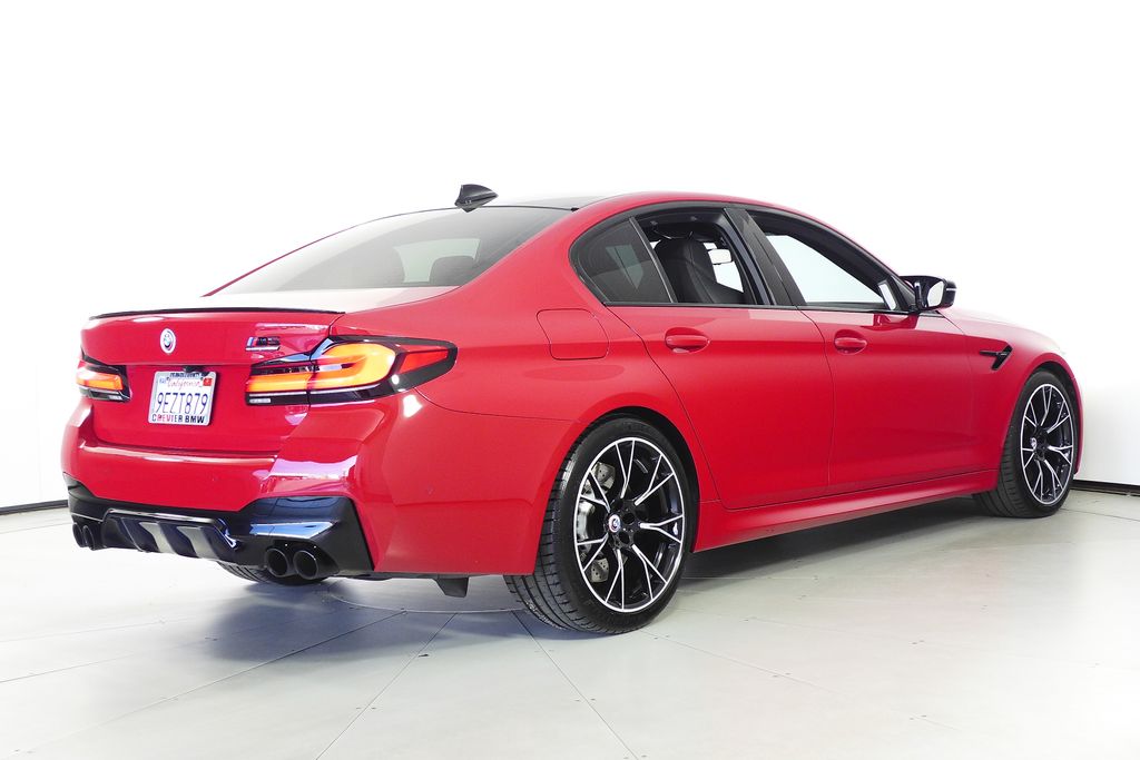 Thumbnail: 2023 BMW M5 - 8