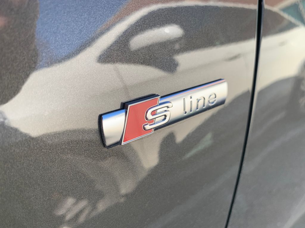 Thumbnail: 2025 Audi Q3 - 4