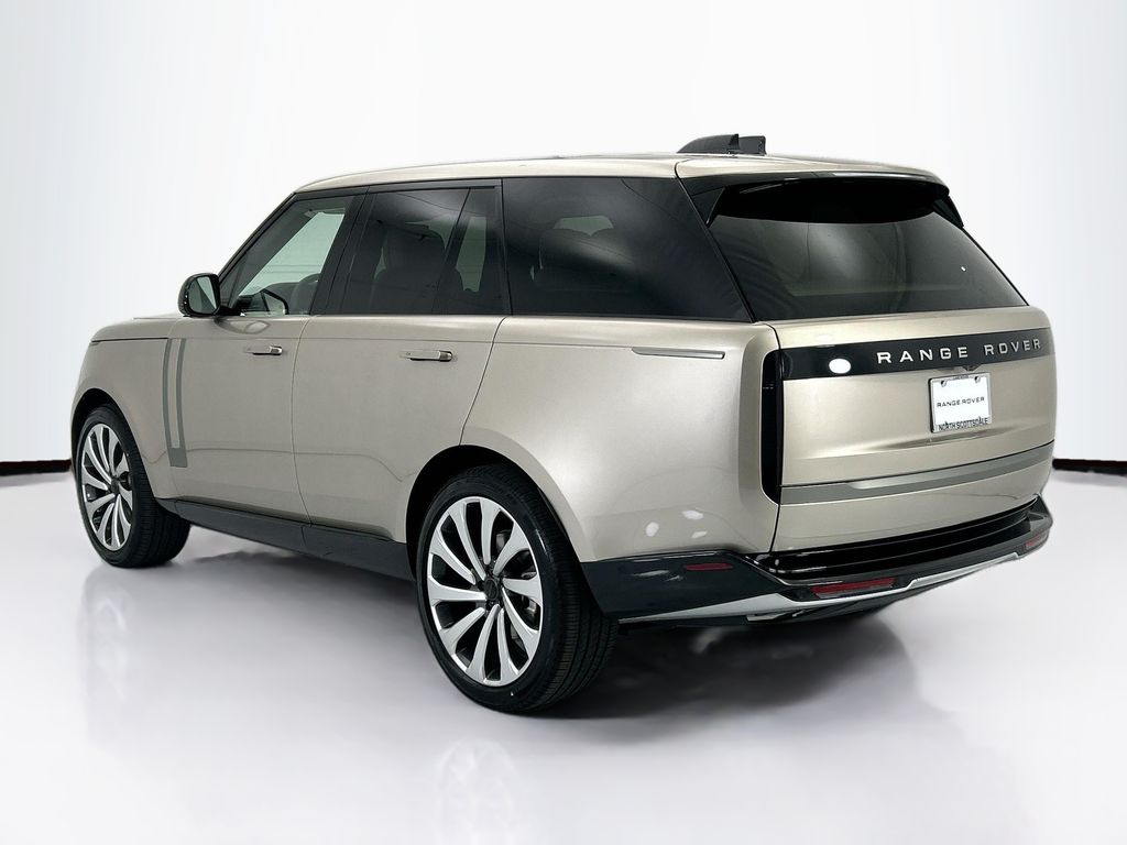 Thumbnail: 2026 Land Rover Range Rover - 7