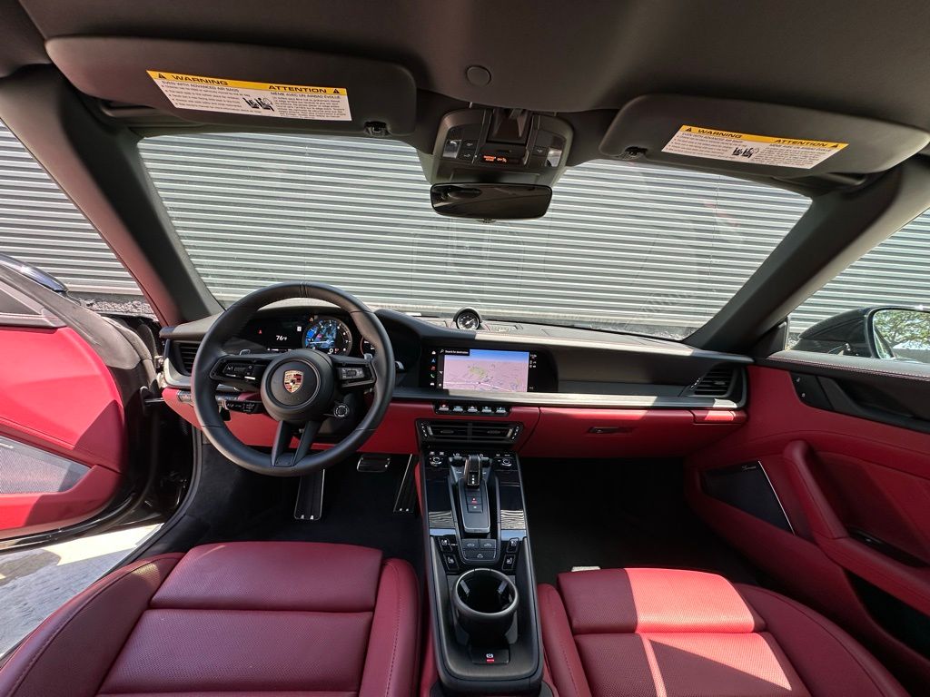 Thumbnail: 2024 Porsche 911 - 32