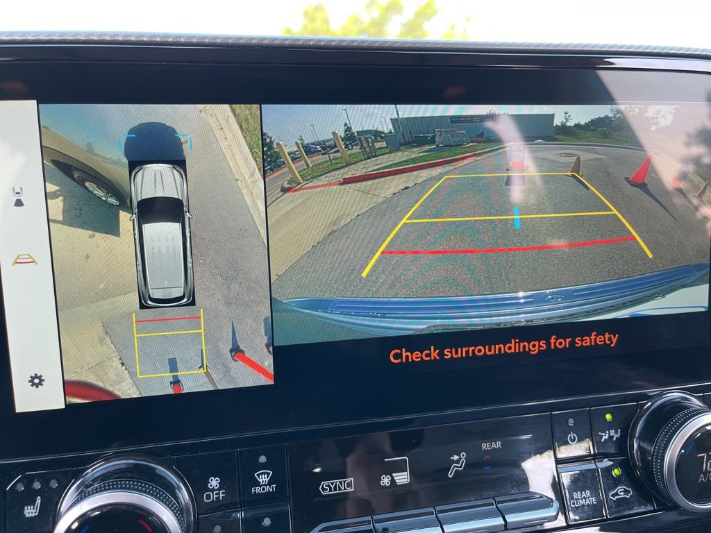 2023 Toyota Highlander Platinum 24