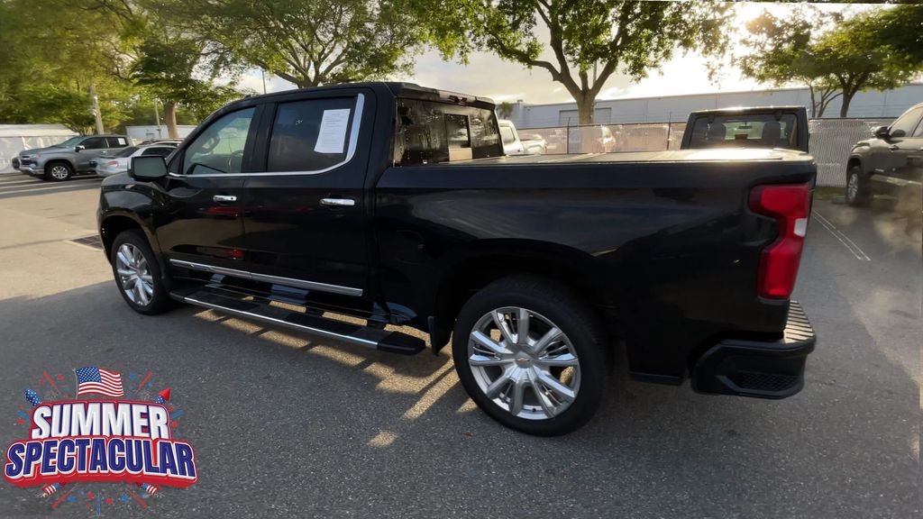2022 Chevrolet Silverado 1500 High Country - Photo 4
