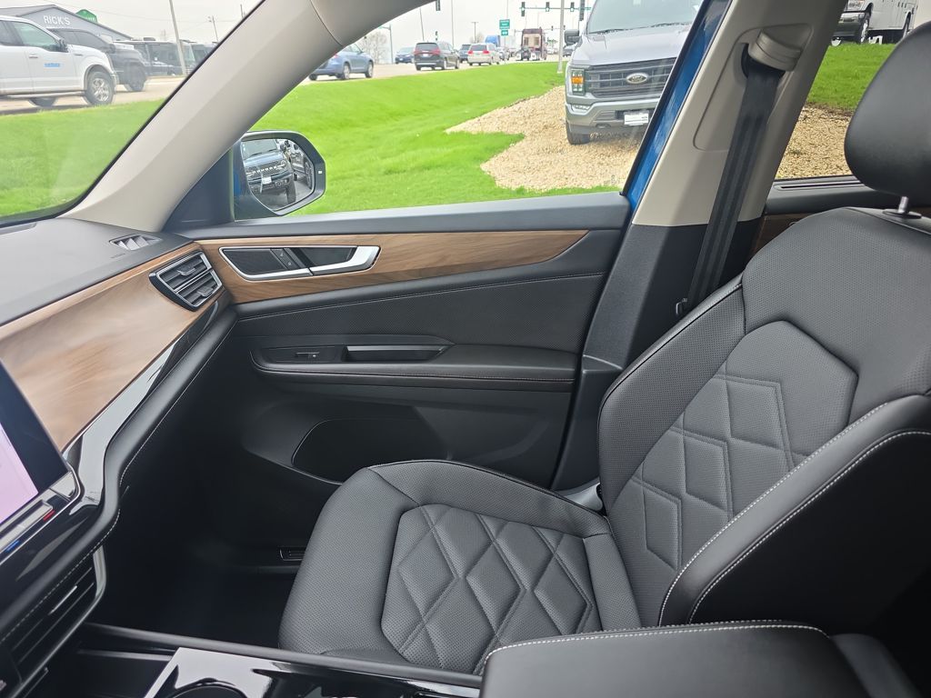 Certified Used 2025 Blue Volkswagen 2.0T SE w/Technology image 35