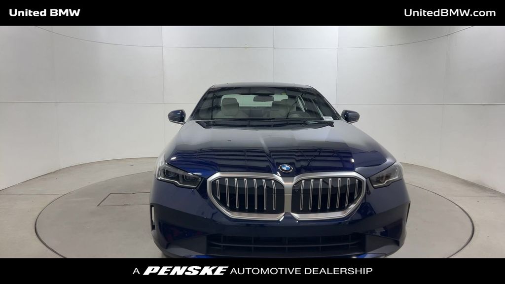 Thumbnail: 2026 BMW 5 Series - 3
