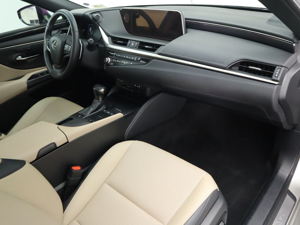 2021 Lexus ES 350 18