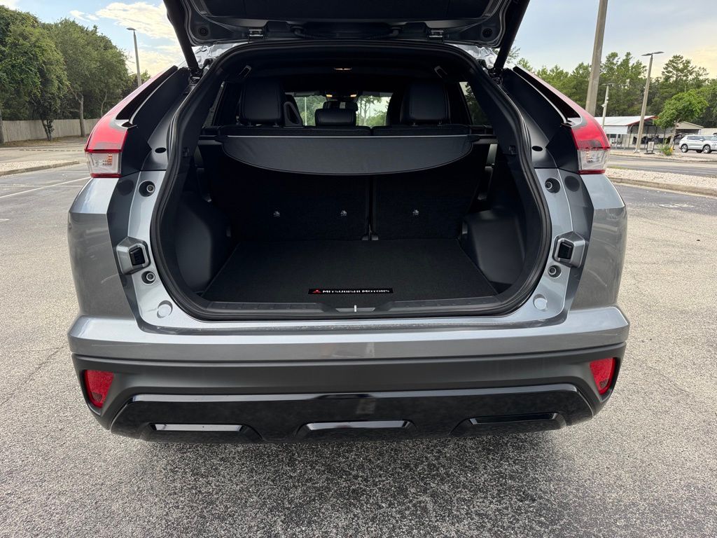 2025 Mitsubishi Eclipse Cross SEL photo 11