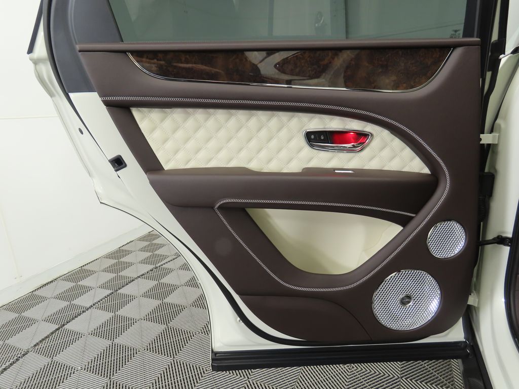 2023 Bentley Bentayga Speed 27